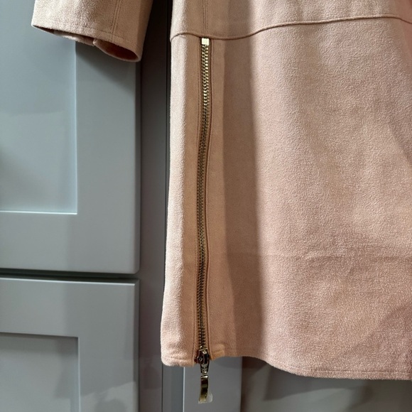 NWT Chicos Petal Pink Faux Suede Open Jacket Cardigan Side Zip Detail size 00 - Picture 4 of 6